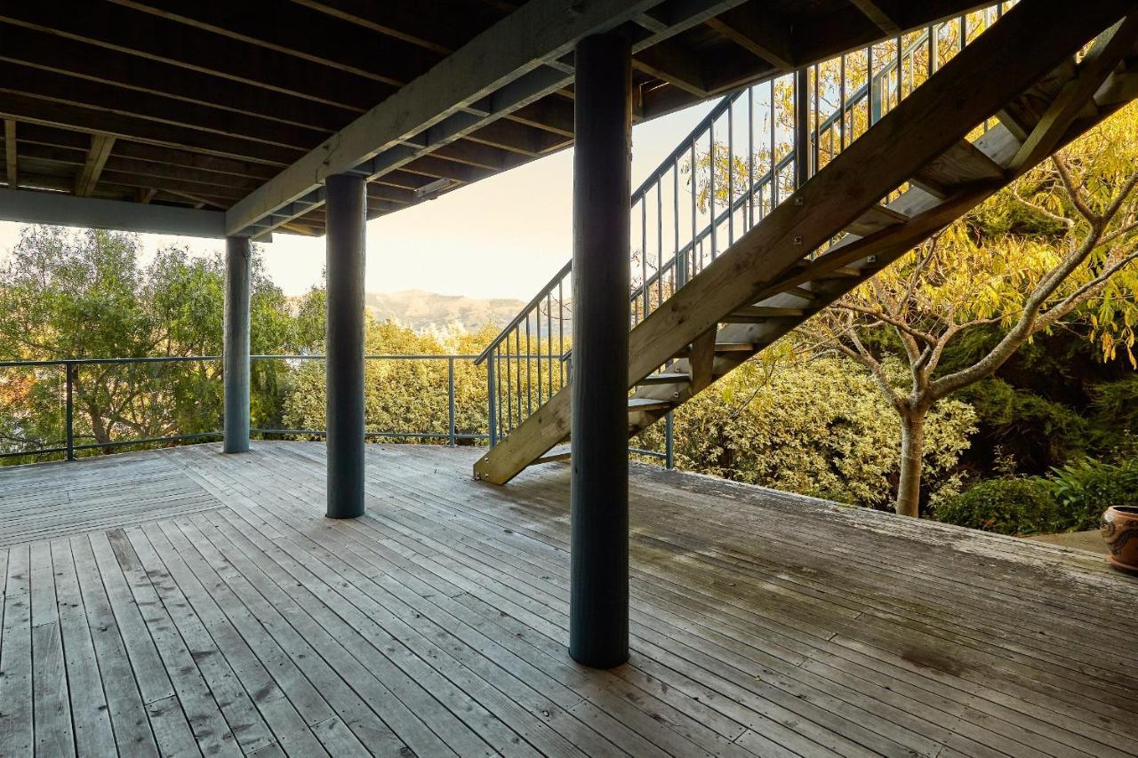 Akaroa Holiday Home Spacious And Quite With Stunning Harbour Views And Close To Town Eksteriør bilde